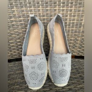 CROWN VINTAGE espadrille slip on Size 8, Gray bleu